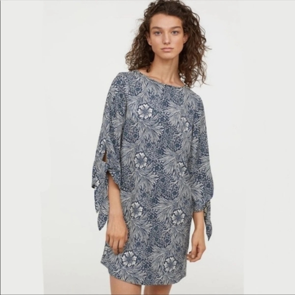 💙🤍 Morris & Co x H&M Floral Shift Dress w/ 3/4 Length Sleeves, 8